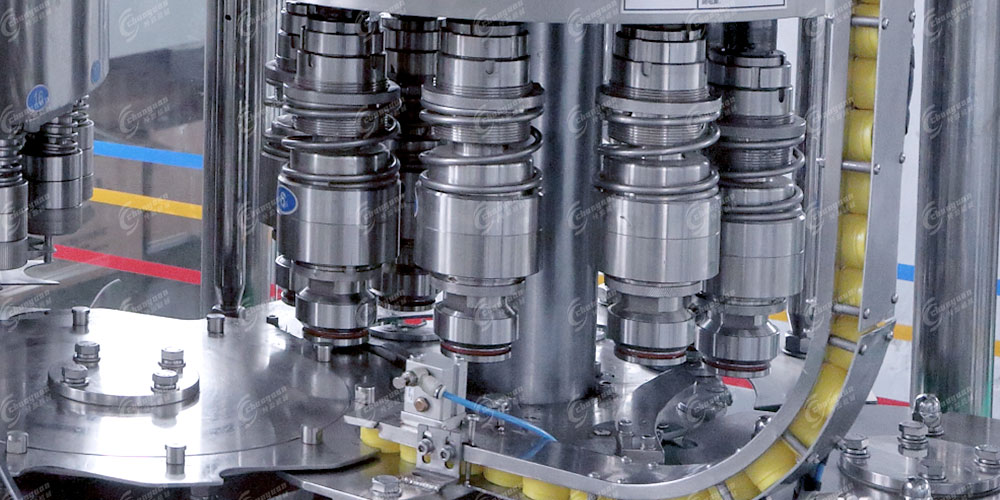 塑料蓋（特殊蓋）旋蓋機-2